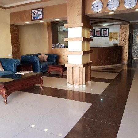 Siveen Hotel Аман Екстериор снимка