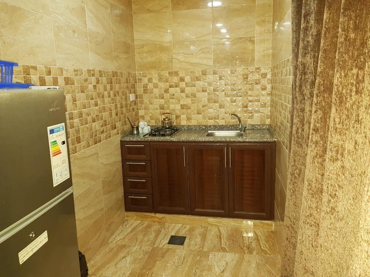 Siveen Hotel Аман Екстериор снимка