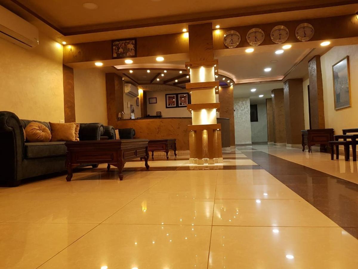 Siveen Hotel Аман Екстериор снимка