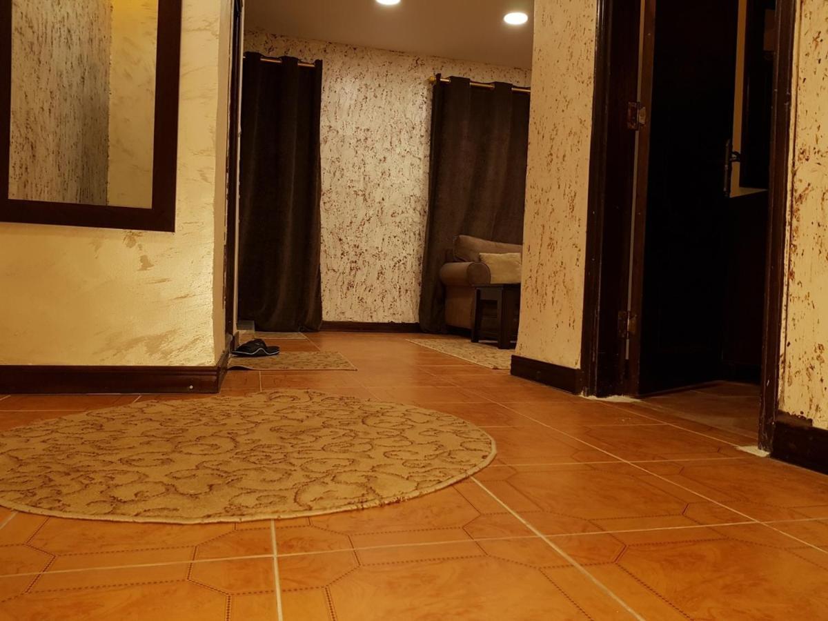 Siveen Hotel Аман Екстериор снимка
